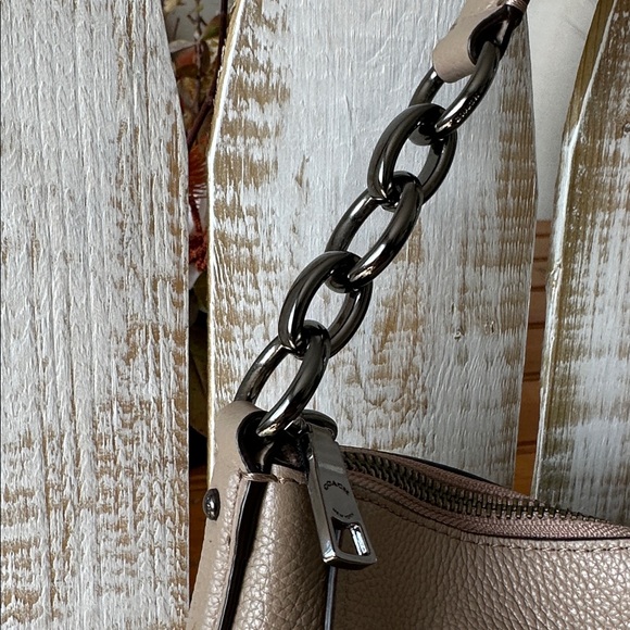 Coach Chelsea 32 Hobo Pebbled Leather Crossbody Bag Purse Dk/Stone - Picture 3 of 10